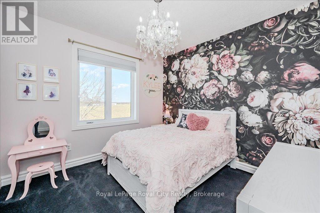 












4663 WELLINGTON 35 ROAD

,
Puslinch,




Ontario
N1H6J3


