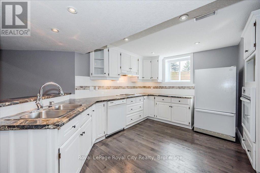 












4663 WELLINGTON 35 ROAD

,
Puslinch,




Ontario
N1H6J3

