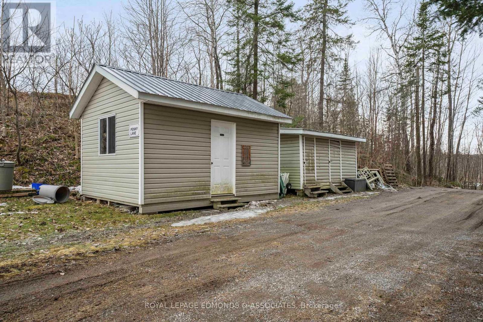 












137 MUNDTS BAY LANE

,
North Algona Wilberforce,




Ontario
K0J1X0

