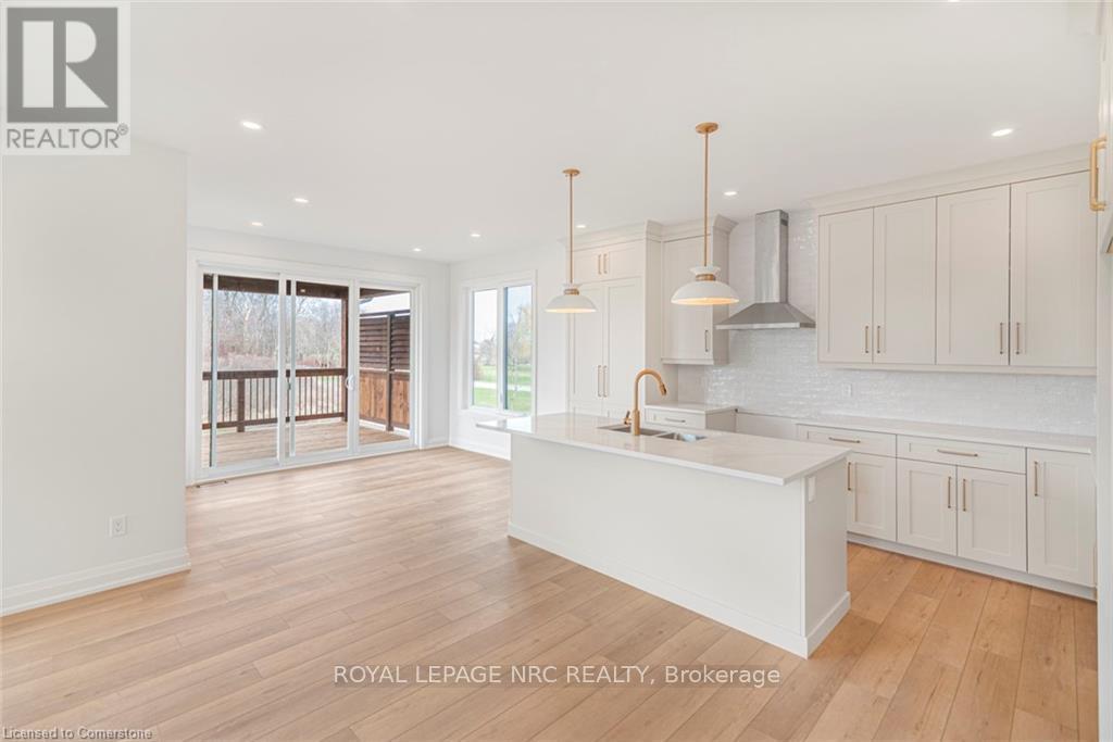 












4364 VICTORIA AVENUE

,
Lincoln (Lincoln-Jordan/Vineland),




Ontario
L0R2E0

