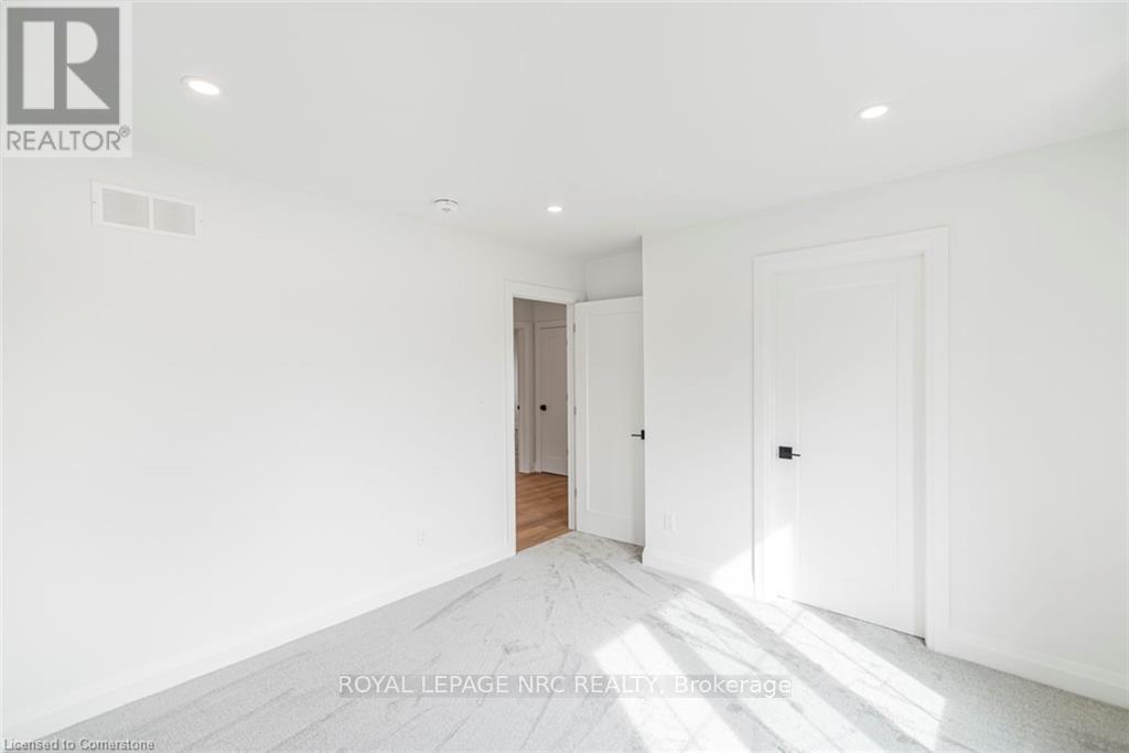 












4364 VICTORIA AVENUE

,
Lincoln (Lincoln-Jordan/Vineland),




Ontario
L0R2E0

