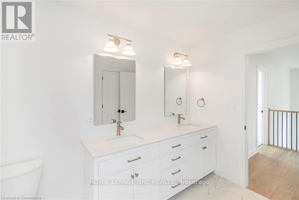 












4364 VICTORIA AVENUE

,
Lincoln (Lincoln-Jordan/Vineland),




Ontario
L0R2E0

