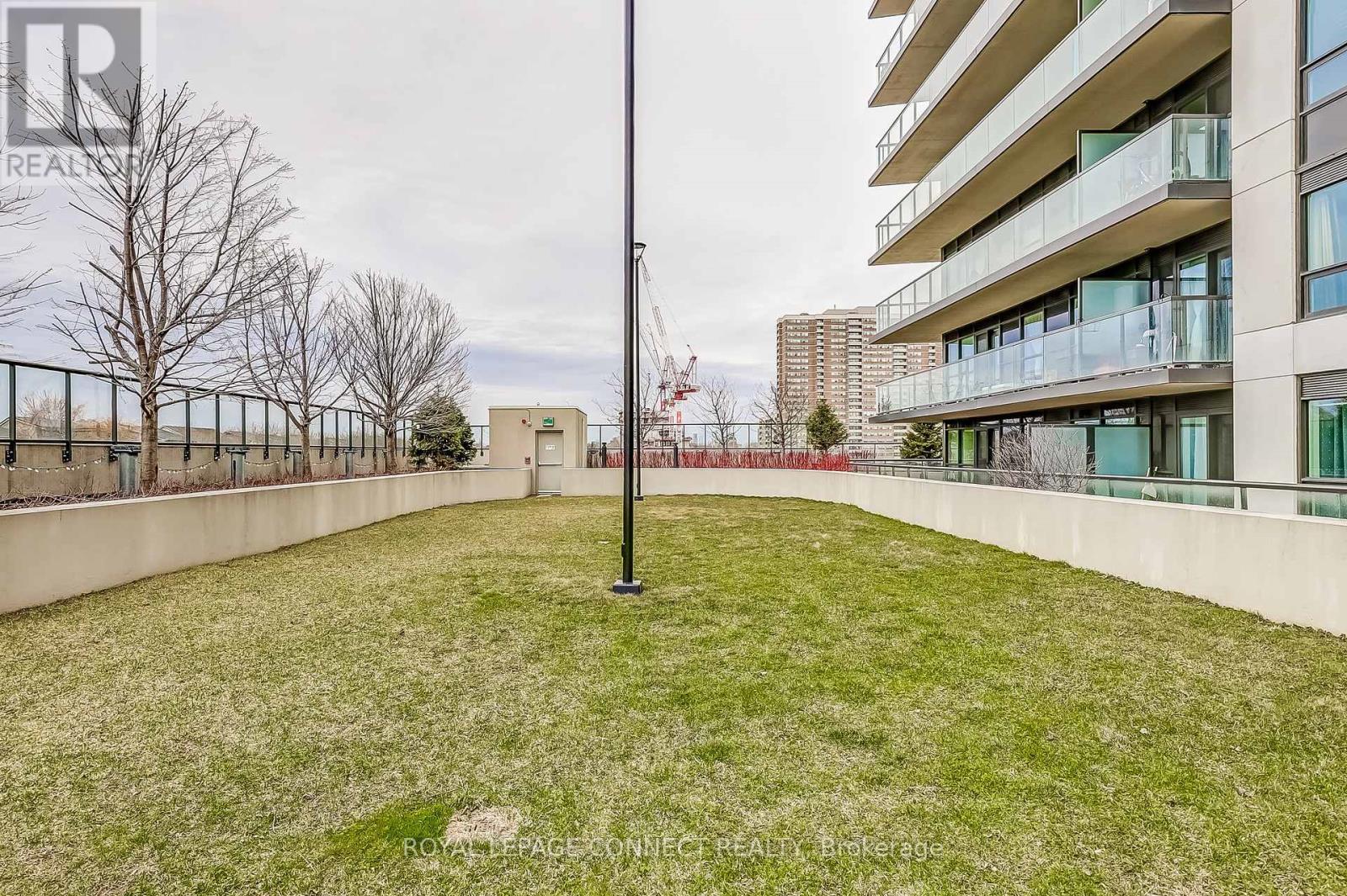 












321 - 8 TRENT AVENUE

,
Toronto,




Ontario
M4C0A6

