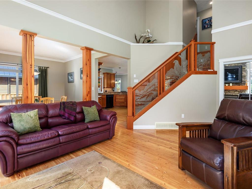 









2042


Stevedor

Rd,
Courtenay,




BC
V9J 1Y4

