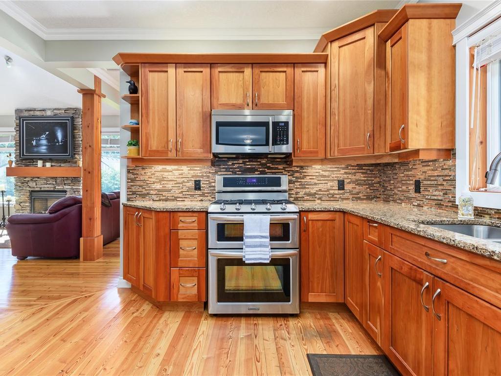 









2042


Stevedor

Rd,
Courtenay,




BC
V9J 1Y4

