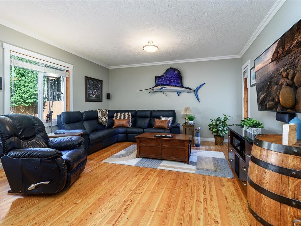 









2042


Stevedor

Rd,
Courtenay,




BC
V9J 1Y4


