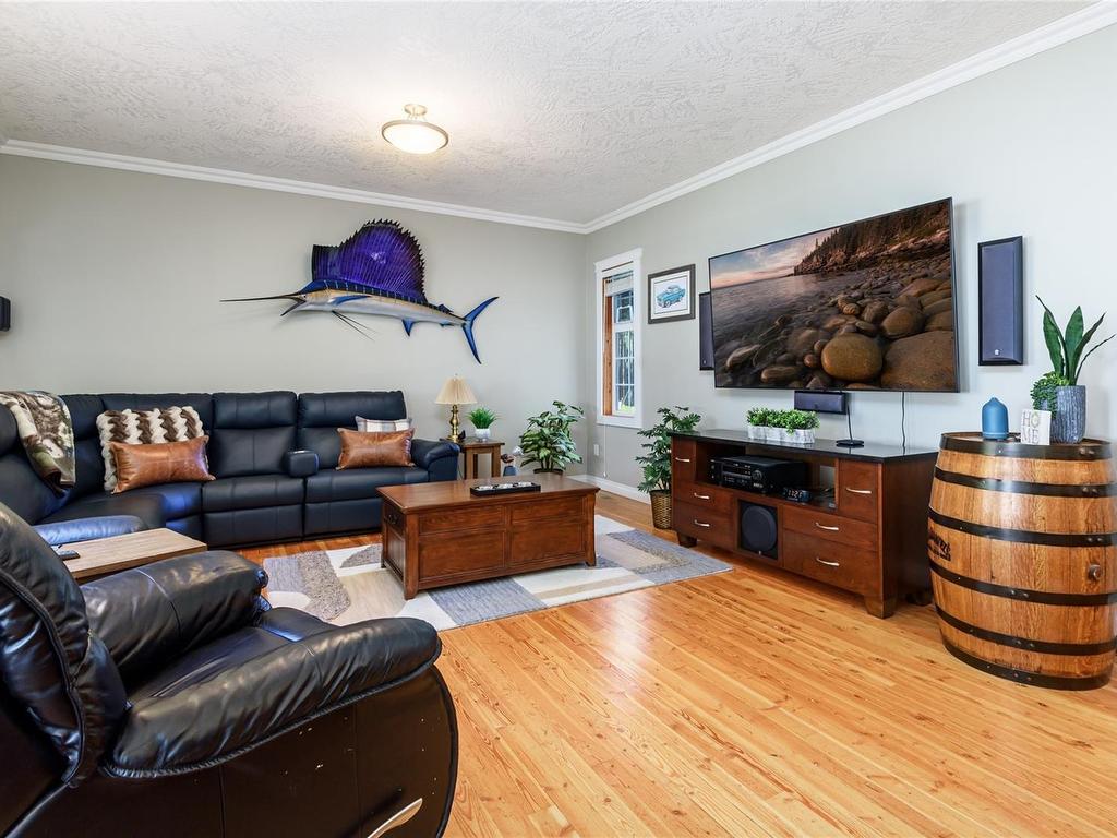 









2042


Stevedor

Rd,
Courtenay,




BC
V9J 1Y4

