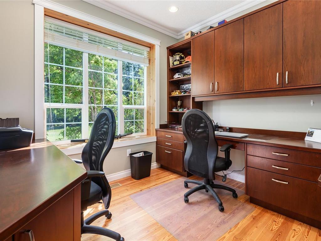 









2042


Stevedor

Rd,
Courtenay,




BC
V9J 1Y4

