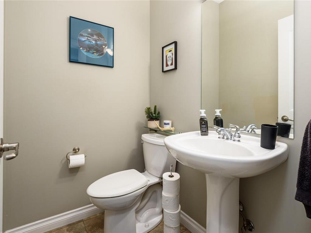 









2042


Stevedor

Rd,
Courtenay,




BC
V9J 1Y4

