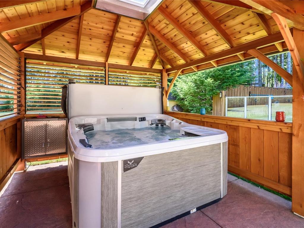 









2042


Stevedor

Rd,
Courtenay,




BC
V9J 1Y4

