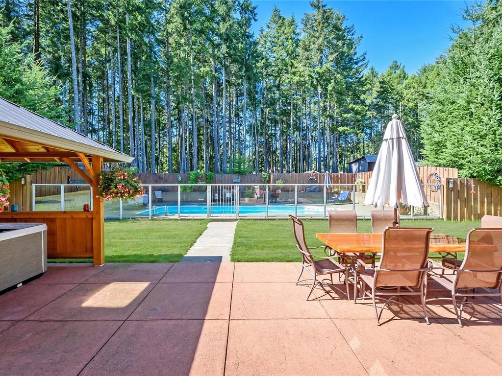 









2042


Stevedor

Rd,
Courtenay,




BC
V9J 1Y4

