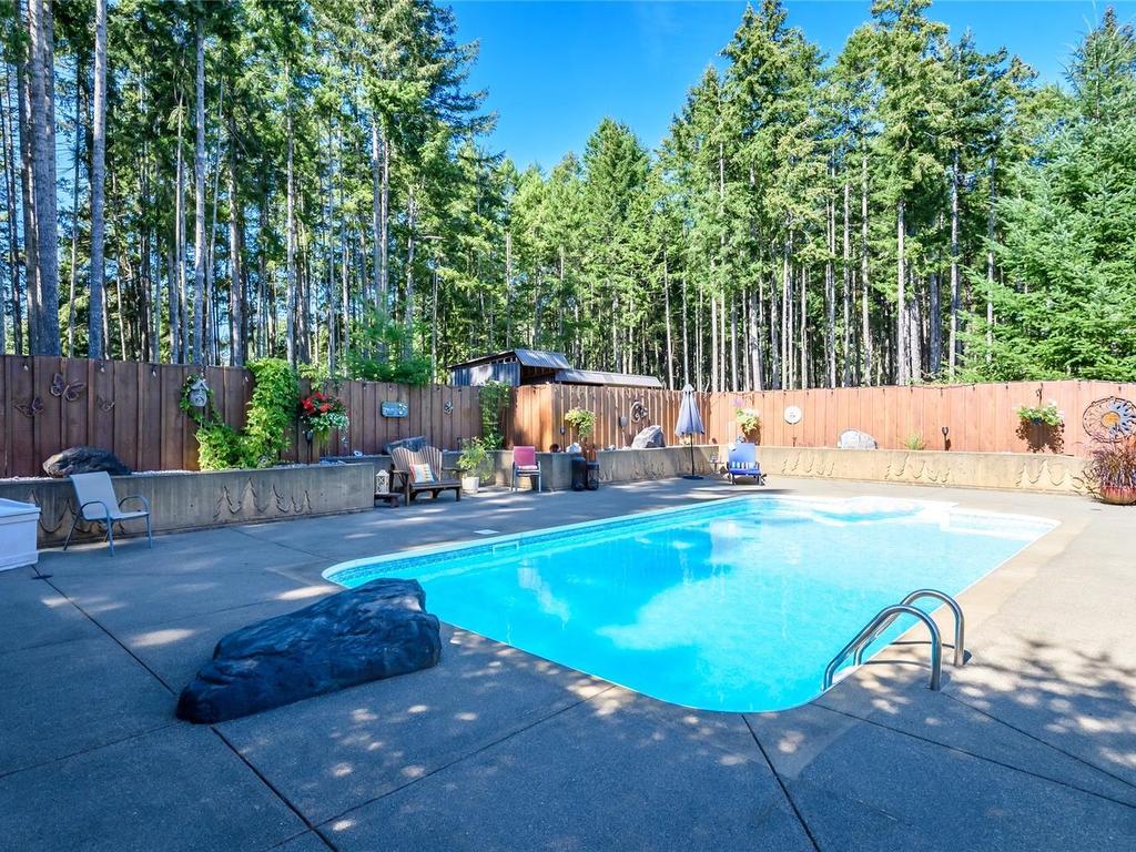 









2042


Stevedor

Rd,
Courtenay,




BC
V9J 1Y4


