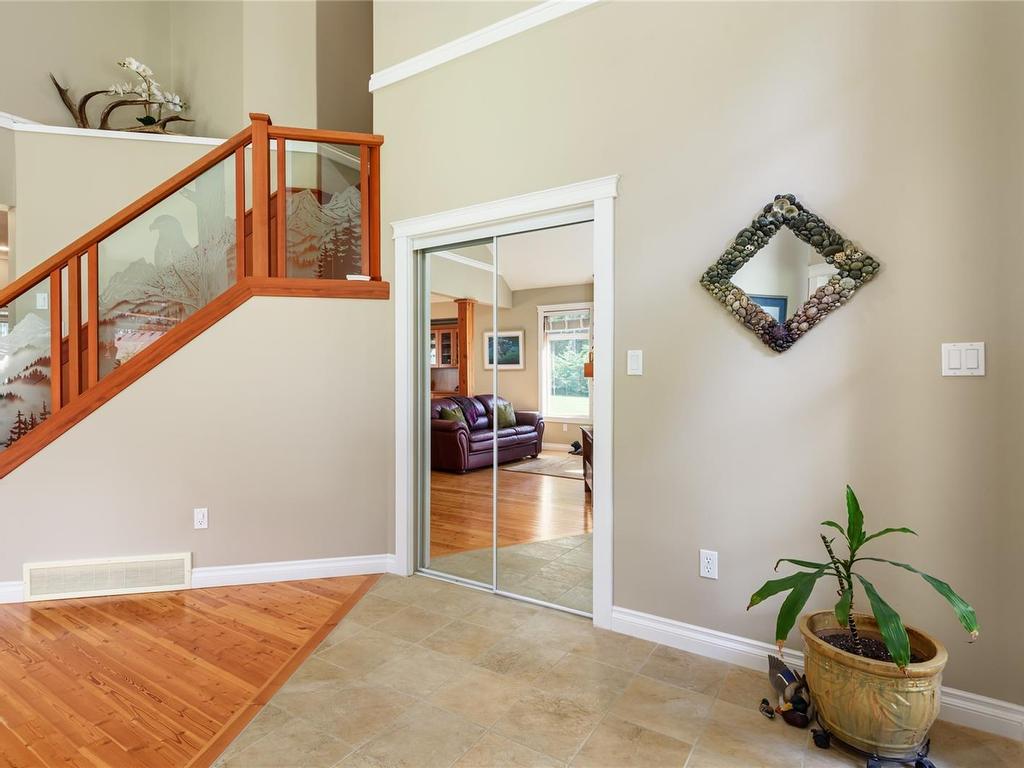 









2042


Stevedor

Rd,
Courtenay,




BC
V9J 1Y4

