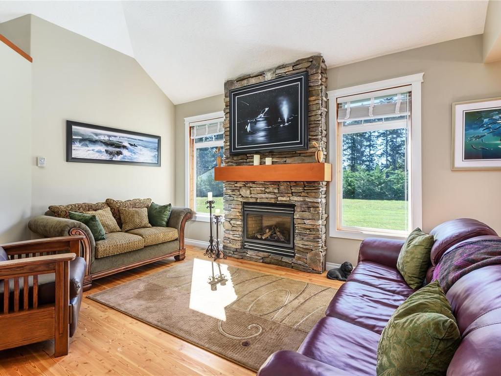 









2042


Stevedor

Rd,
Courtenay,




BC
V9J 1Y4

