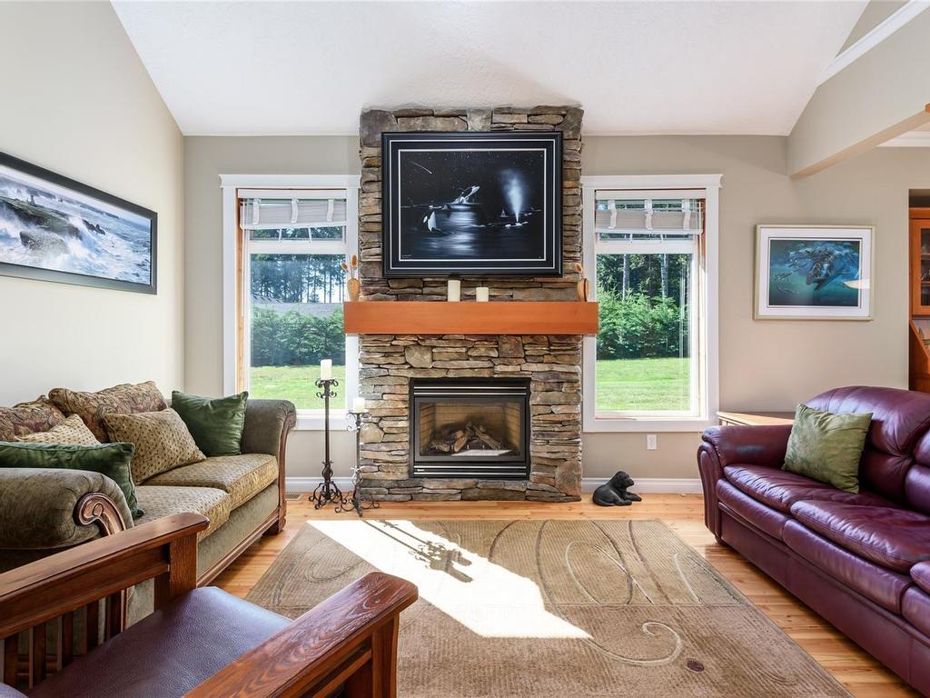 









2042


Stevedor

Rd,
Courtenay,




BC
V9J 1Y4

