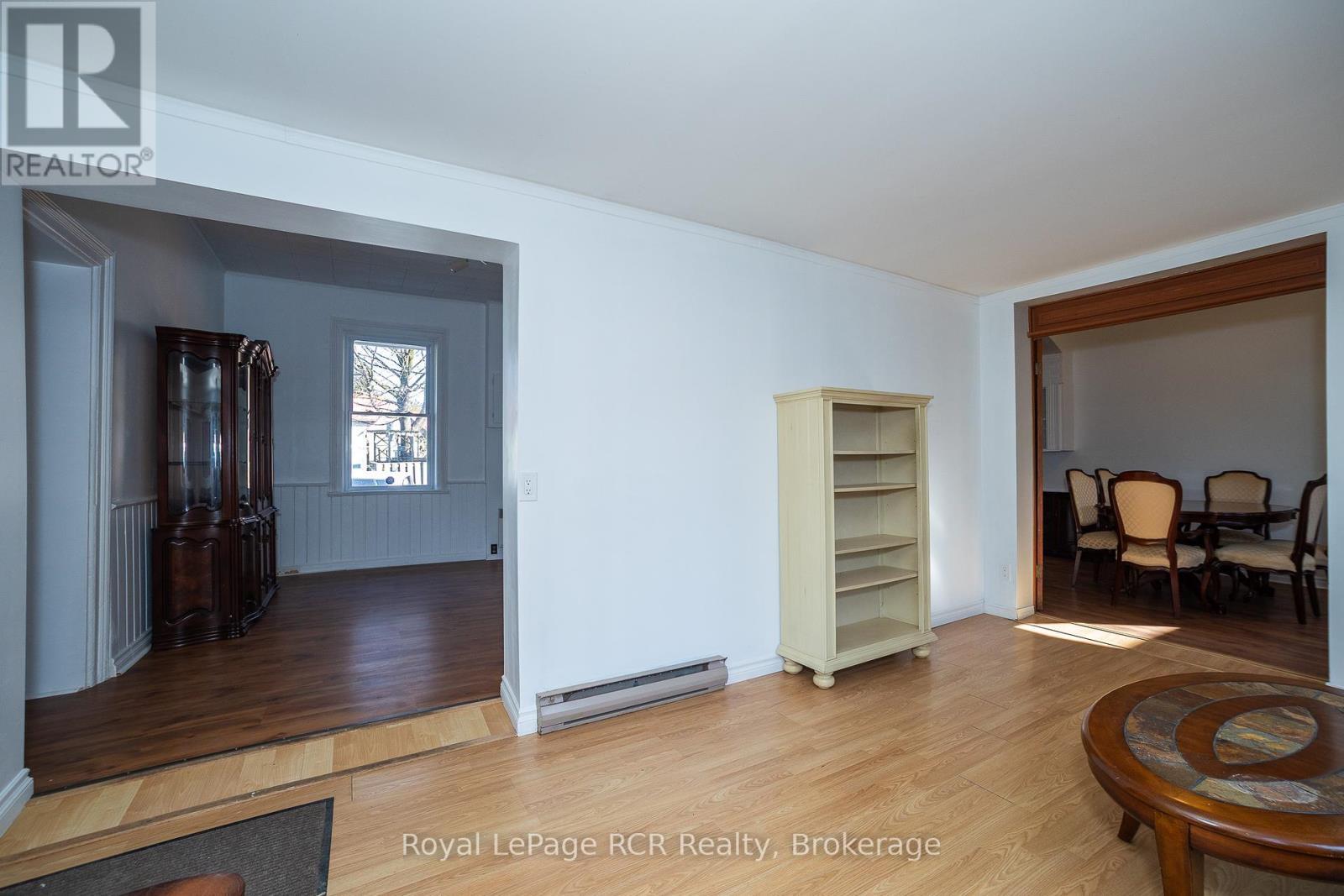 












838 6TH AVENUE W

,
Owen Sound,




Ontario
N4K5G2

