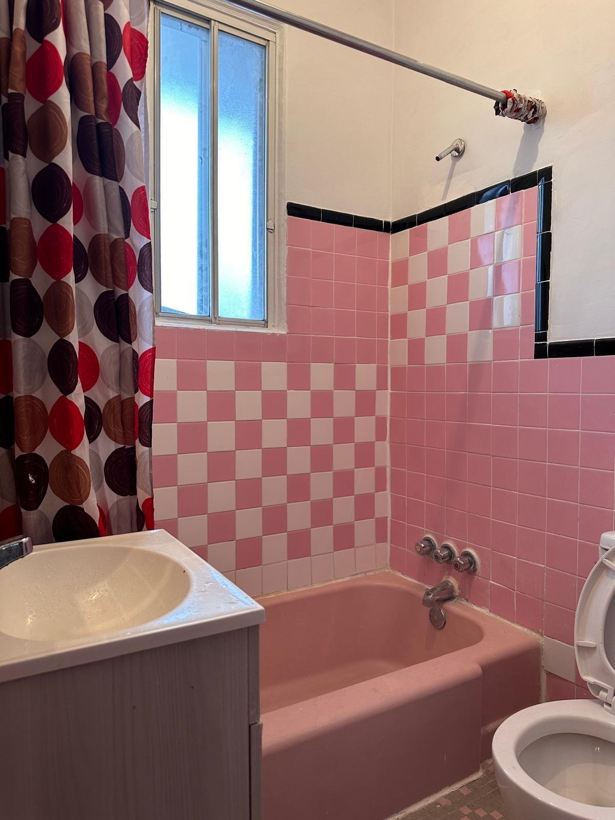 









4409


Rue Beaubien E.

,
Montréal (Rosemont/La Petite-Patrie),




QC
H1T1T2

