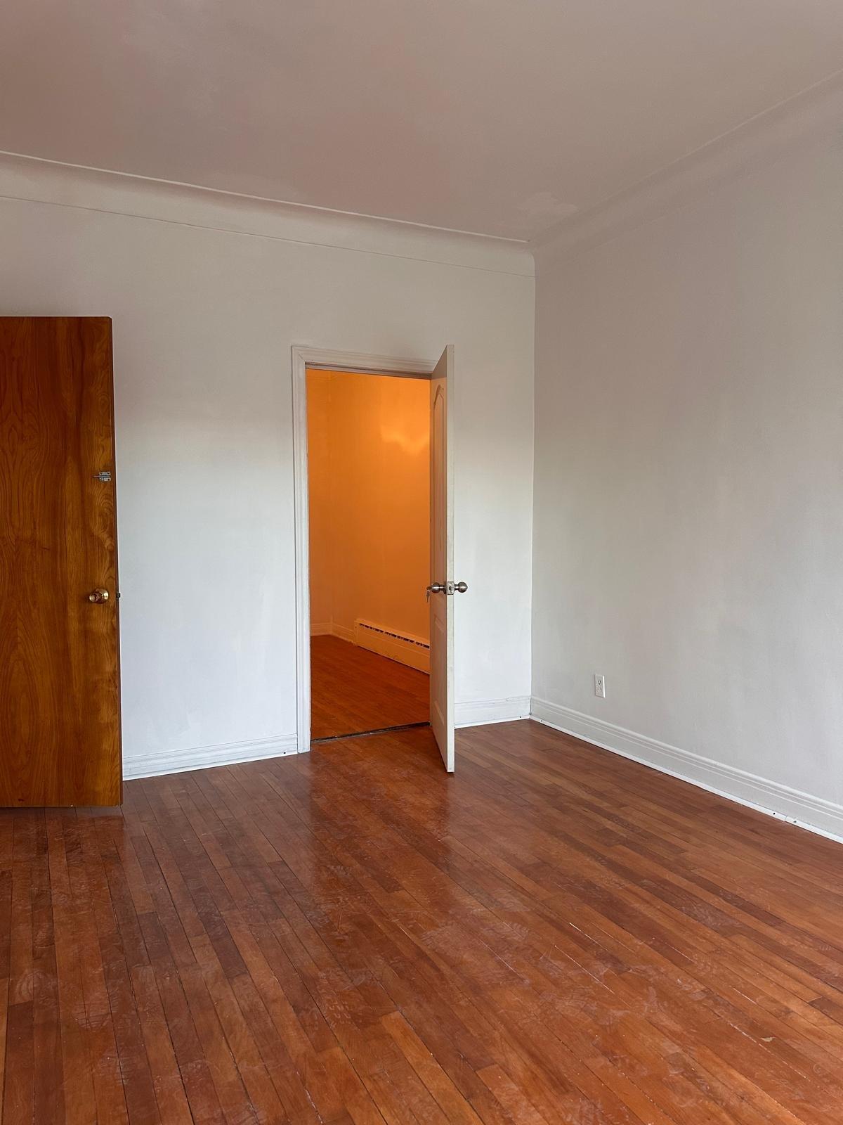 









4409


Rue Beaubien E.

,
Montréal (Rosemont/La Petite-Patrie),




QC
H1T1T2

