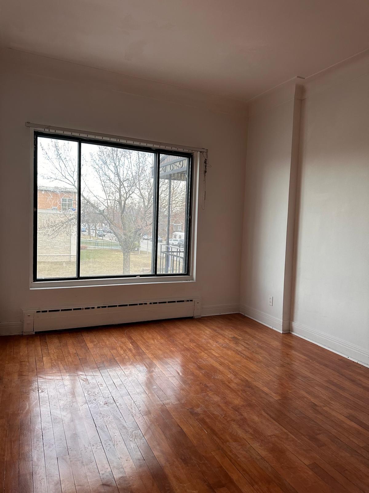 









4409


Rue Beaubien E.

,
Montréal (Rosemont/La Petite-Patrie),




QC
H1T1T2

