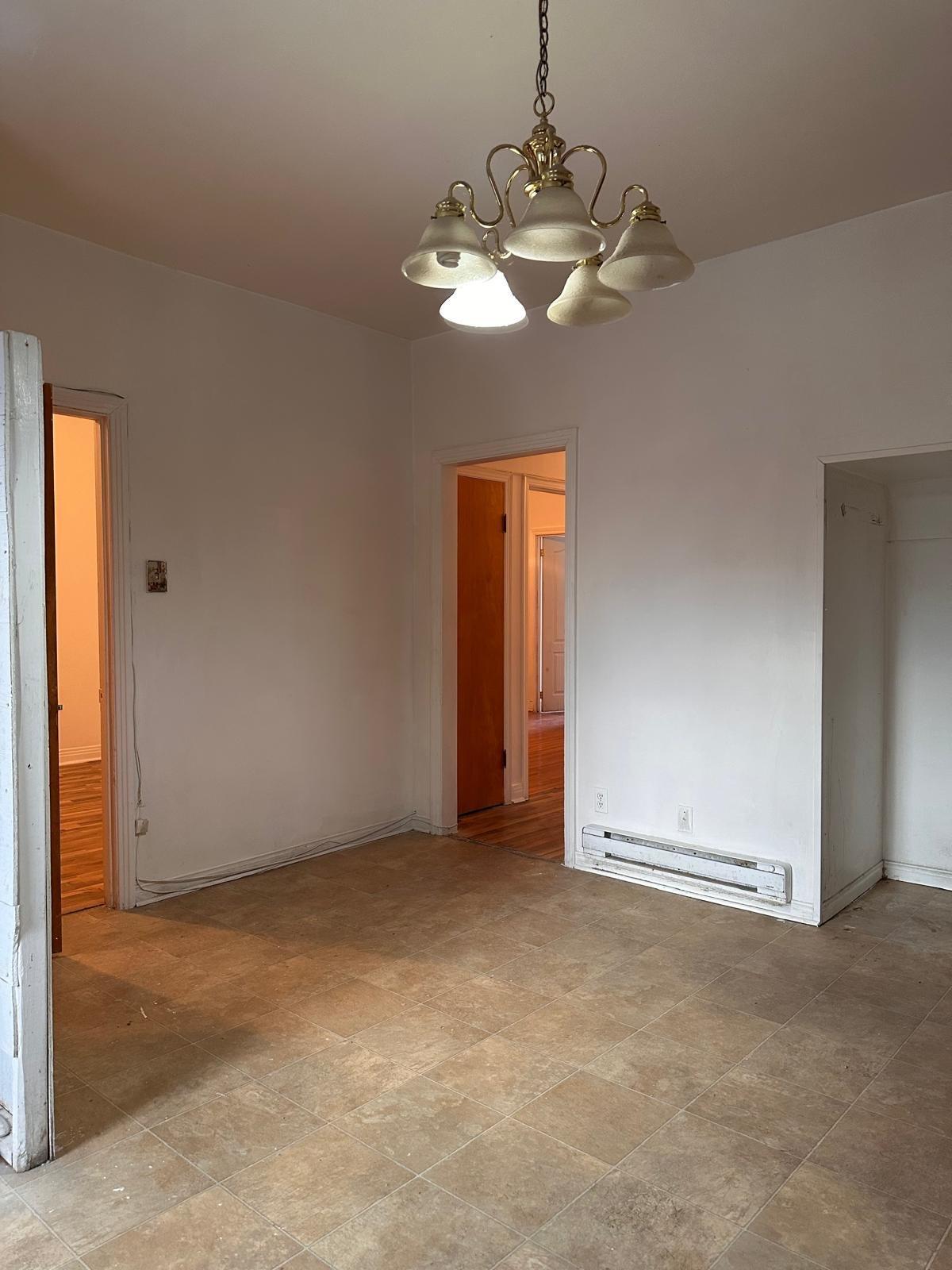 









4409


Rue Beaubien E.

,
Montréal (Rosemont/La Petite-Patrie),




QC
H1T1T2

