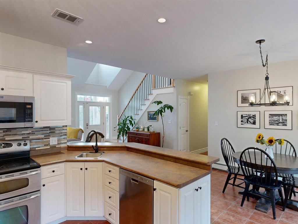 












31 Cameron Drive

,
Melvern Square,




NS
B0P 1R0


