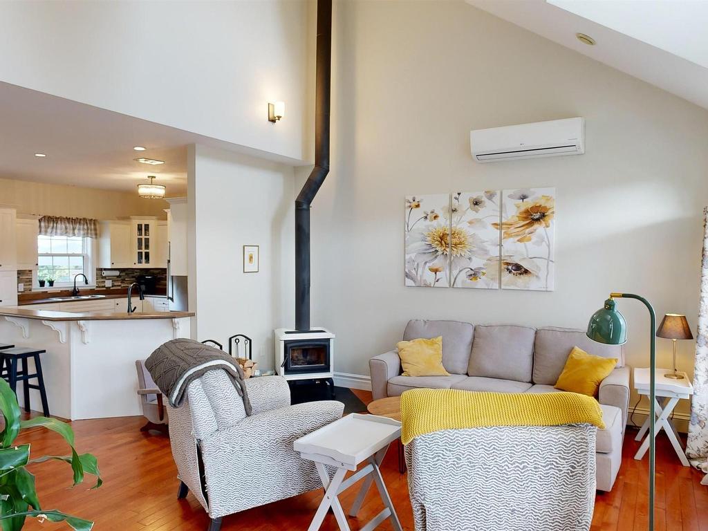 












31 Cameron Drive

,
Melvern Square,




NS
B0P 1R0

