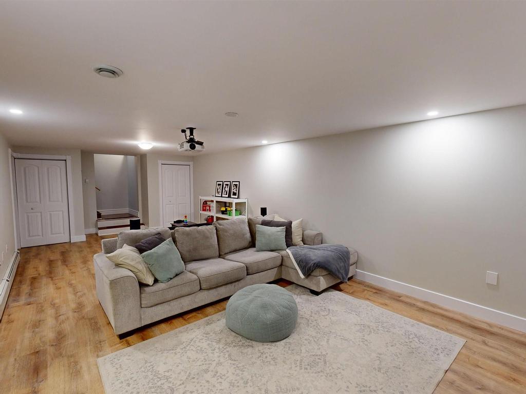 












31 Cameron Drive

,
Melvern Square,




NS
B0P 1R0

