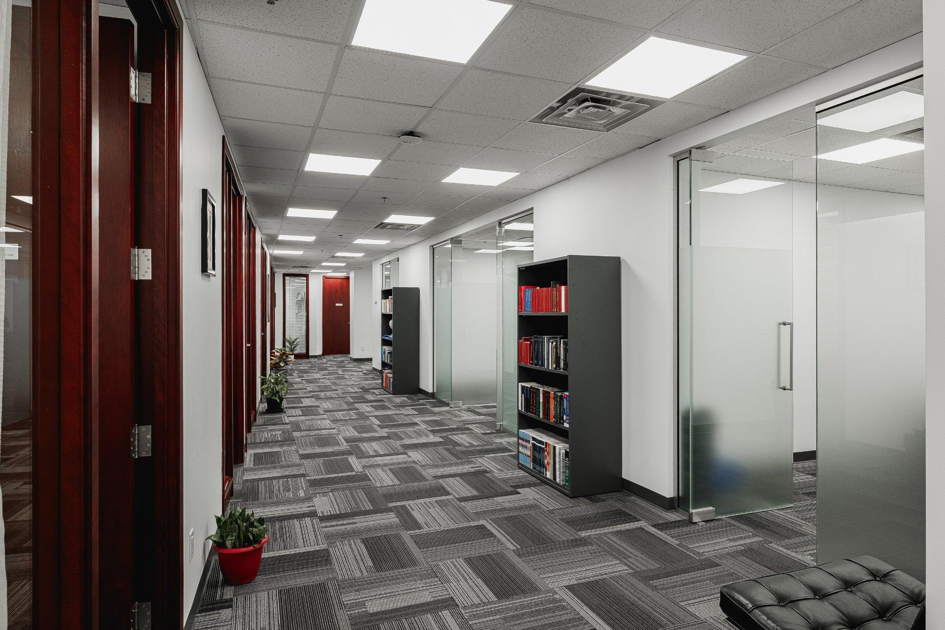 









215


Rue St-Jacques

, 700-1,
Montréal (Ville-Marie),




QC
H2Y1M6

