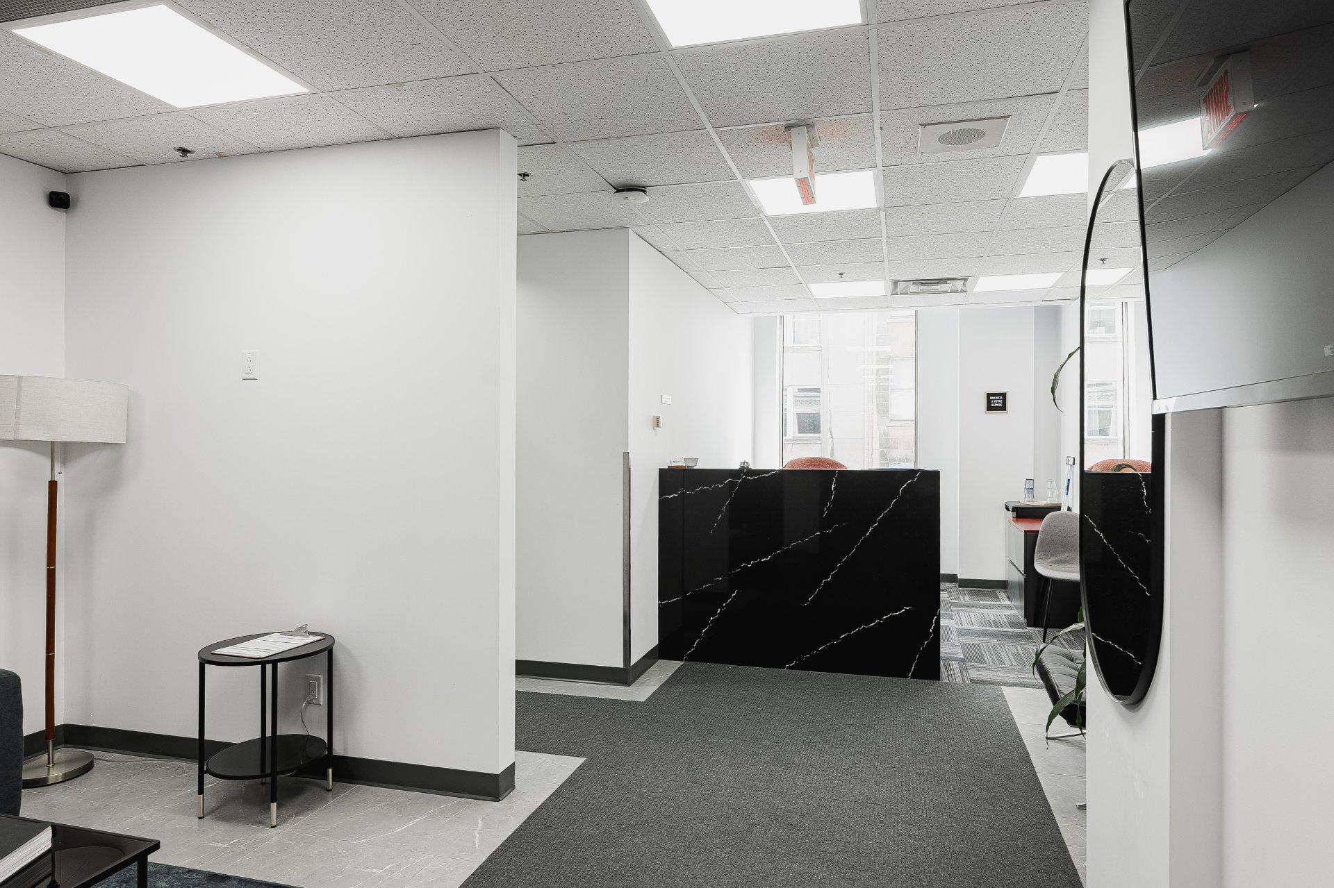 









215


Rue St-Jacques

, 700-1,
Montréal (Ville-Marie),




QC
H2Y1M6

