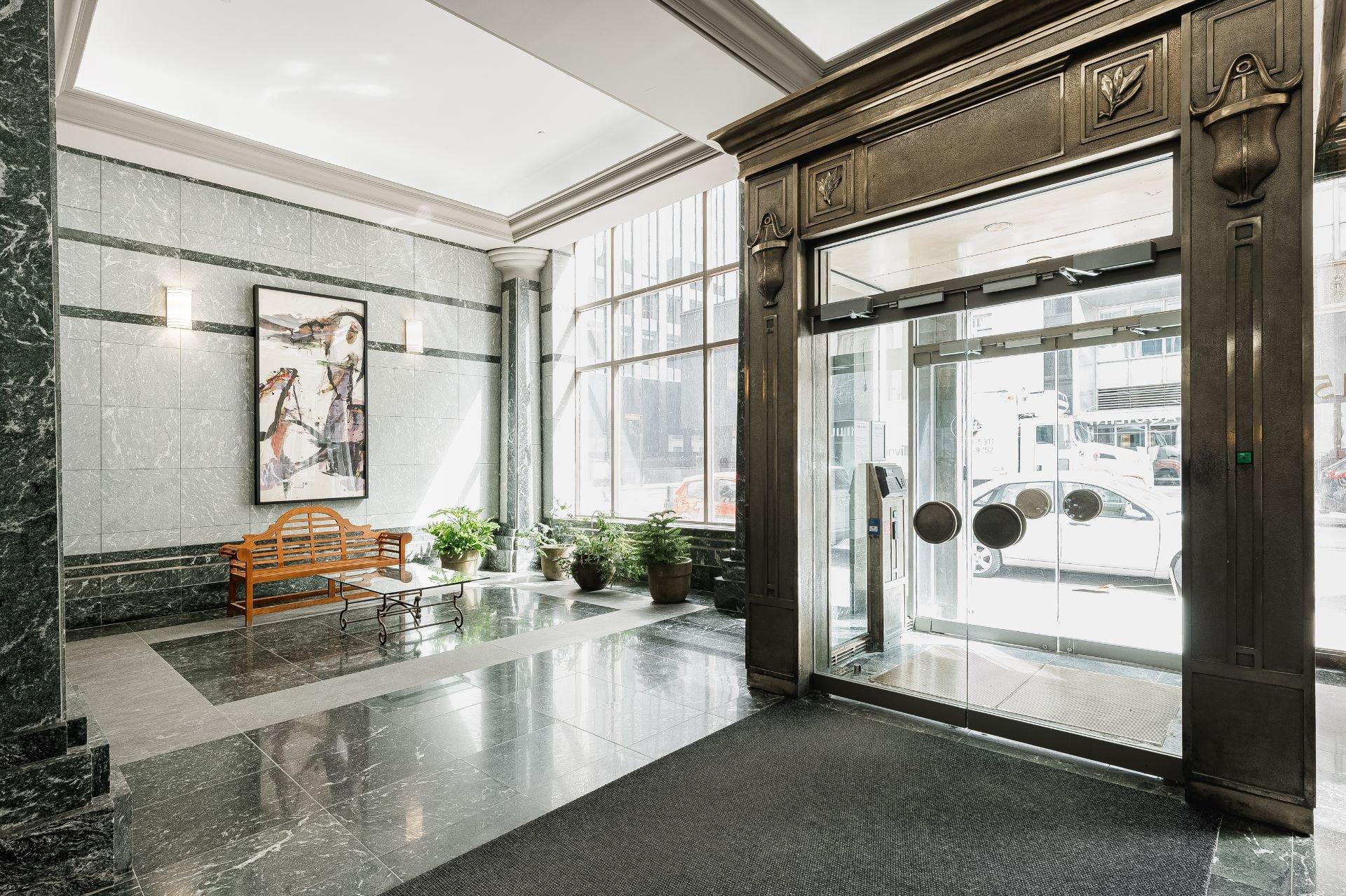 









215


Rue St-Jacques

, 700-3,
Montréal (Ville-Marie),




QC
H2Y1M6

