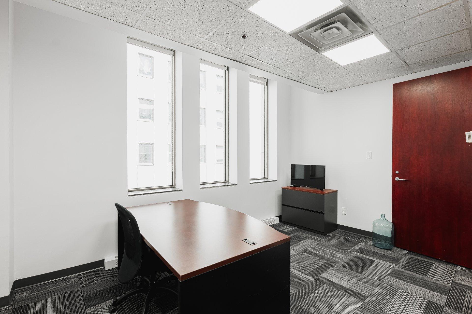 









215


Rue St-Jacques

, 700-3,
Montréal (Ville-Marie),




QC
H2Y1M6

