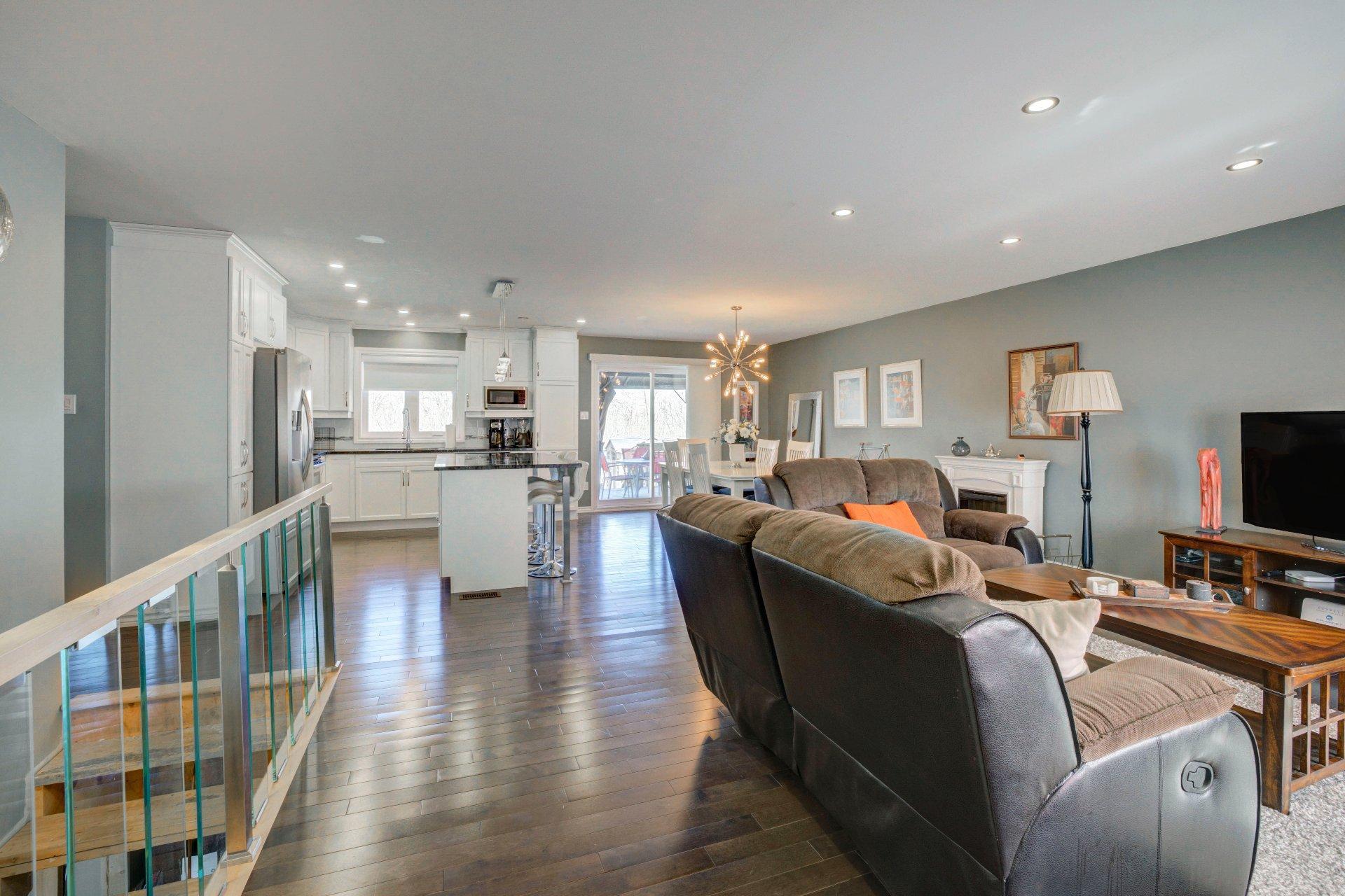 









2596


Route 219

,
Saint-Jean-sur-Richelieu,




QC
J2Y1H6


