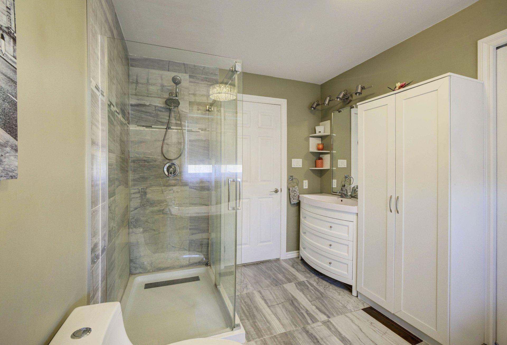 









2596


Route 219

,
Saint-Jean-sur-Richelieu,




QC
J2Y1H6

