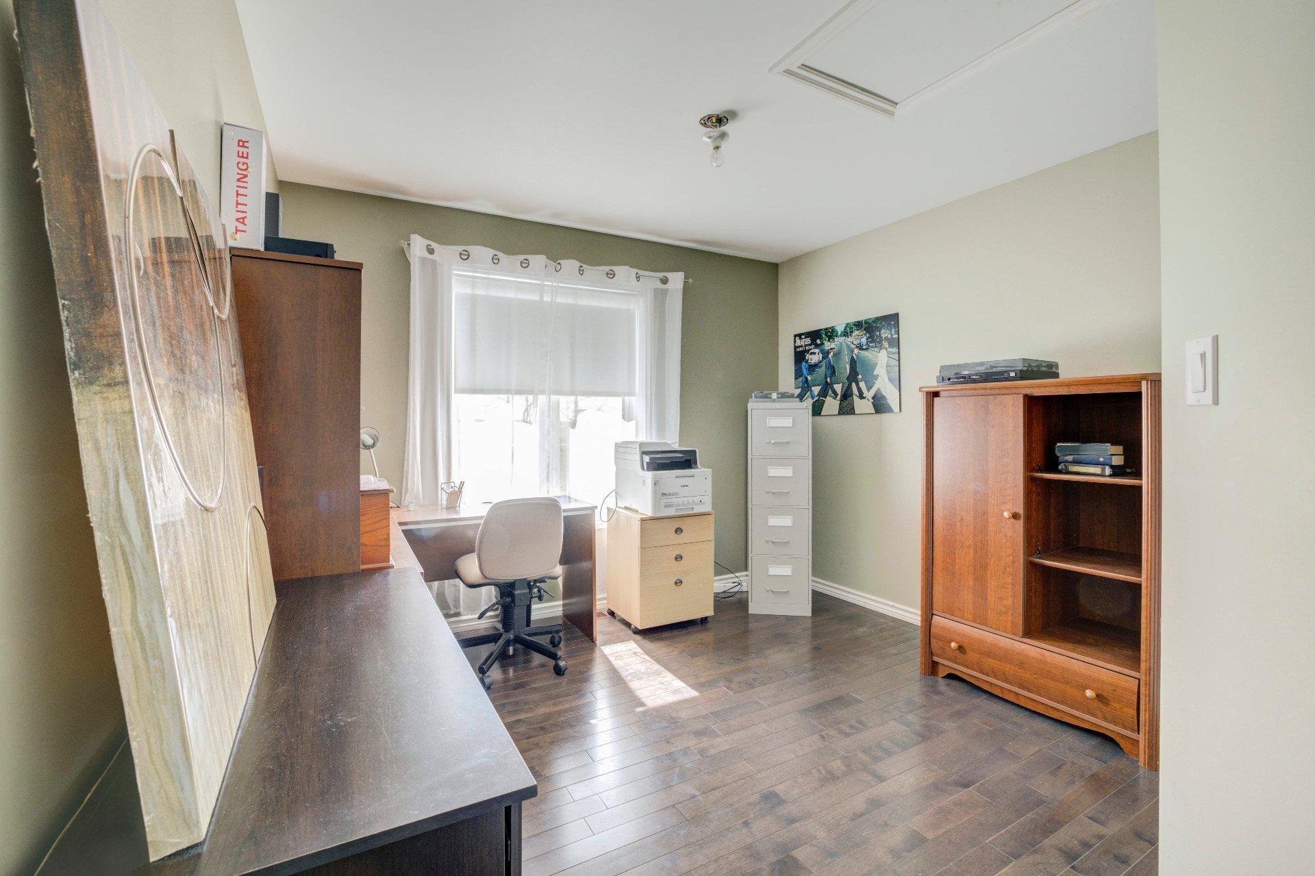 









2596


Route 219

,
Saint-Jean-sur-Richelieu,




QC
J2Y1H6

