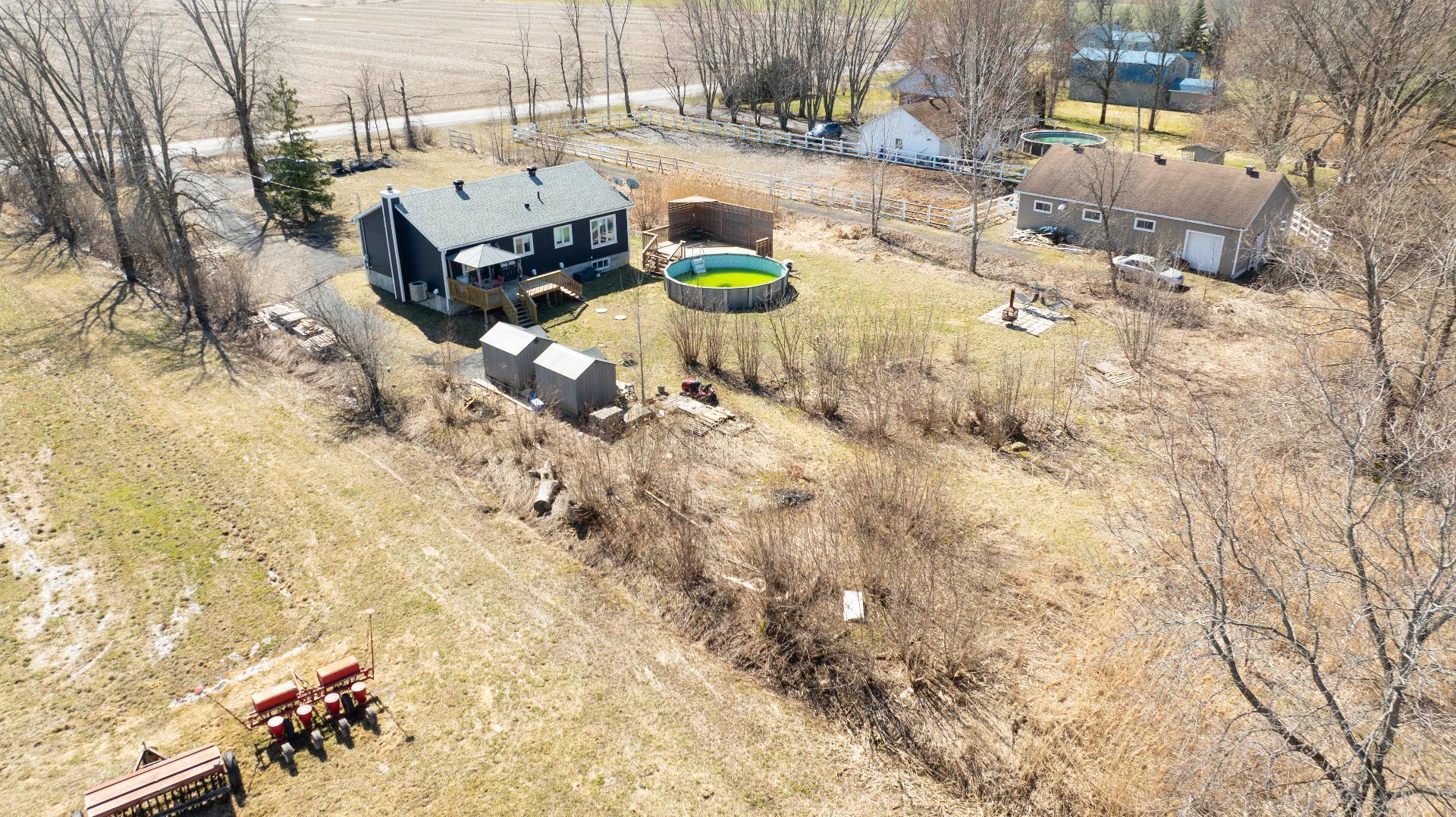 









2596


Route 219

,
Saint-Jean-sur-Richelieu,




QC
J2Y1H6

