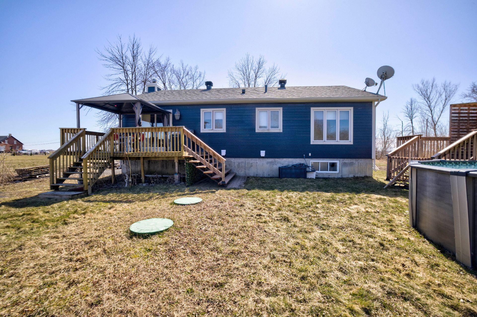 









2596


Route 219

,
Saint-Jean-sur-Richelieu,




QC
J2Y1H6

