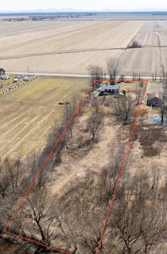









2596


Route 219

,
Saint-Jean-sur-Richelieu,




QC
J2Y1H6

