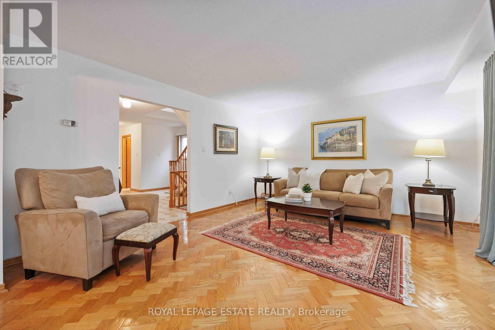 












124 GLEN SHIELDS AVENUE

,
Vaughan,




Ontario
L4K1T6

