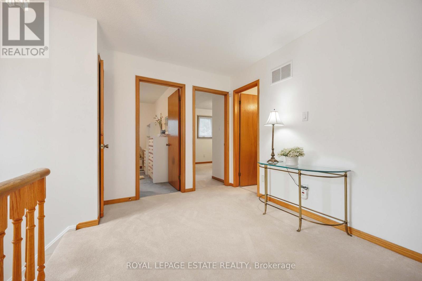 












124 GLEN SHIELDS AVENUE

,
Vaughan,




Ontario
L4K1T6


