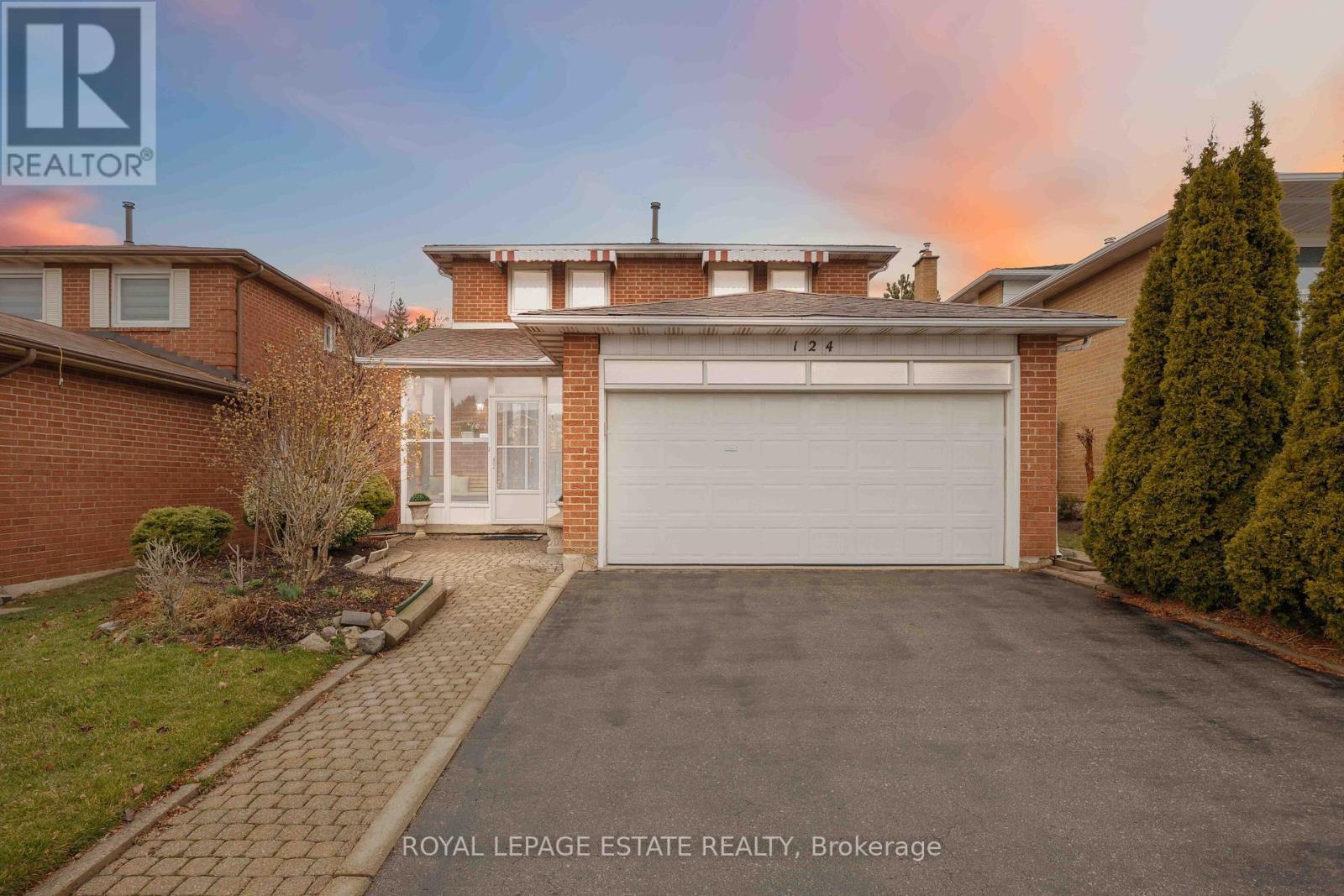 












124 GLEN SHIELDS AVENUE

,
Vaughan,




Ontario
L4K1T6


