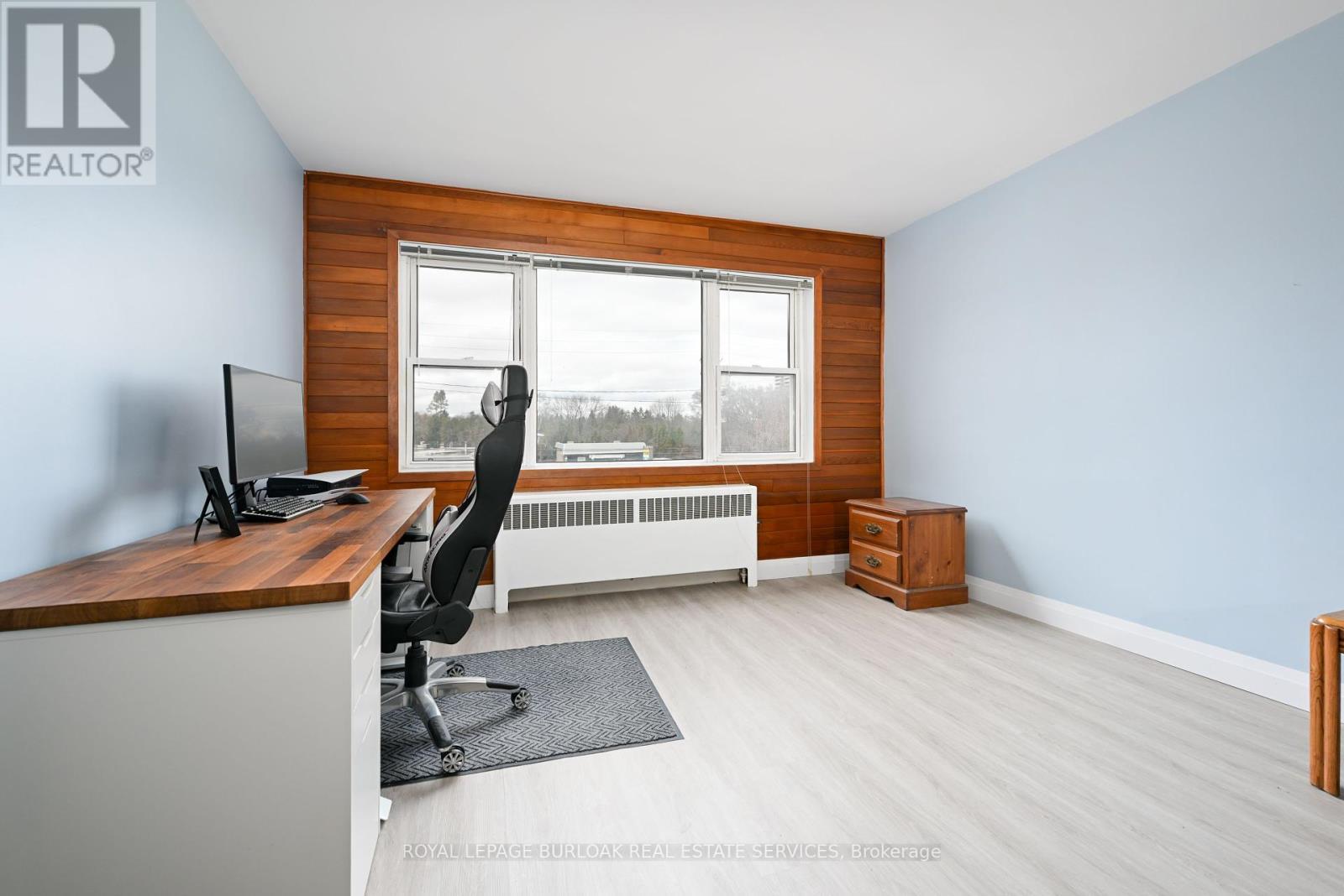 












11 - 2418 NEW STREET

,
Burlington,




Ontario
L7R1J6

