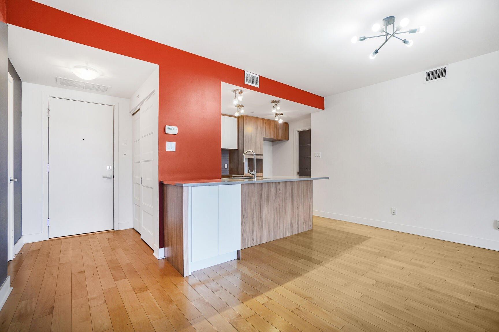 









2160


Av. Terry-Fox

, 216,
Laval (Chomedey),




QC
H7T3B7

