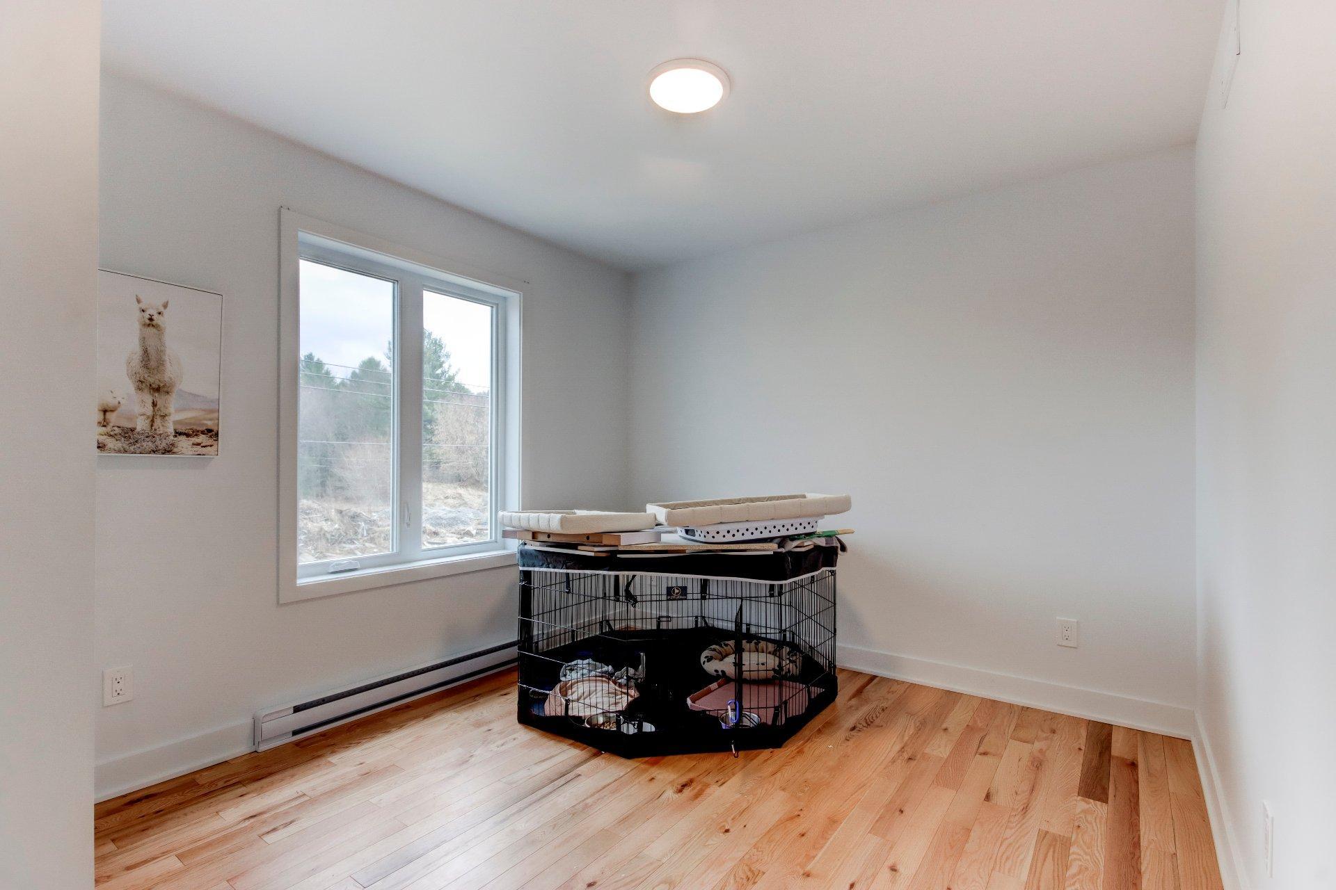 









911


Rue du Ruisseau

,
Farnham,




QC
J2N0T2

