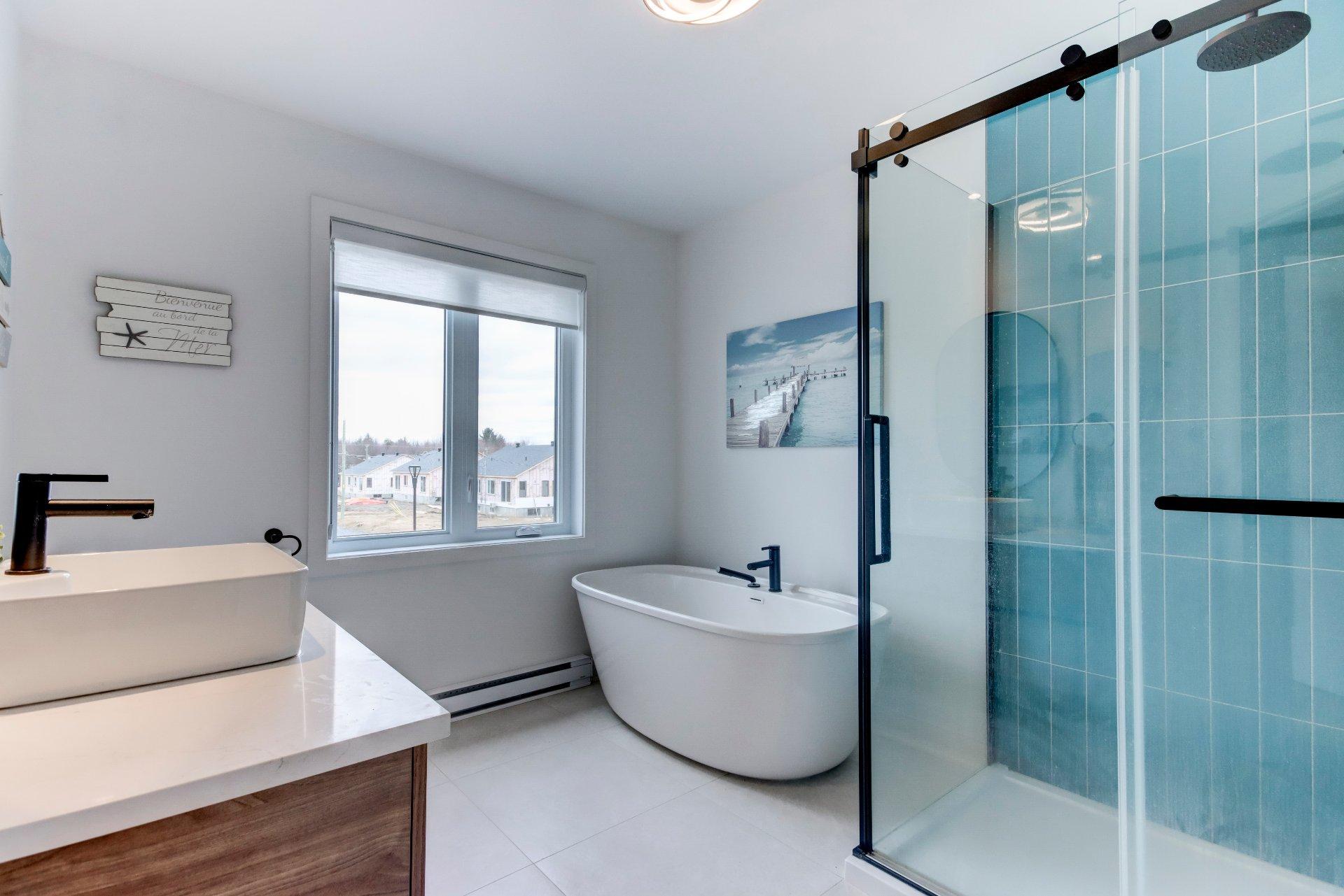 









911


Rue du Ruisseau

,
Farnham,




QC
J2N0T2

