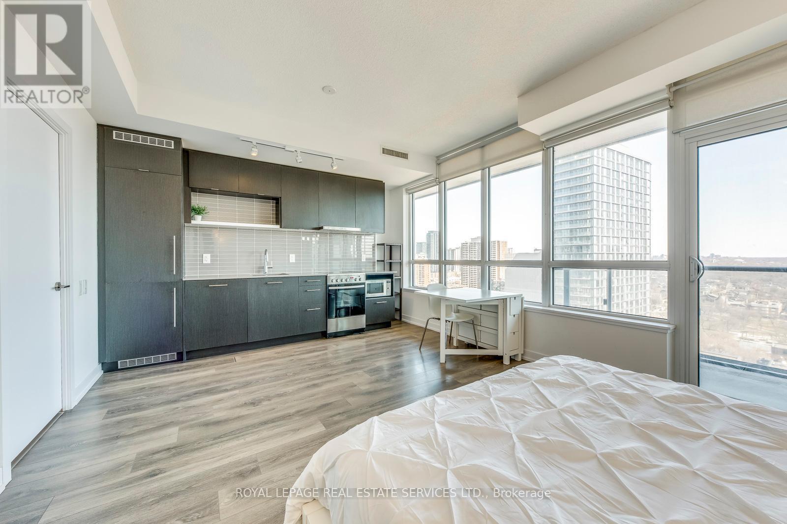 












2408 - 365 CHURCH STREET

,
Toronto,




Ontario
M5B1H6


