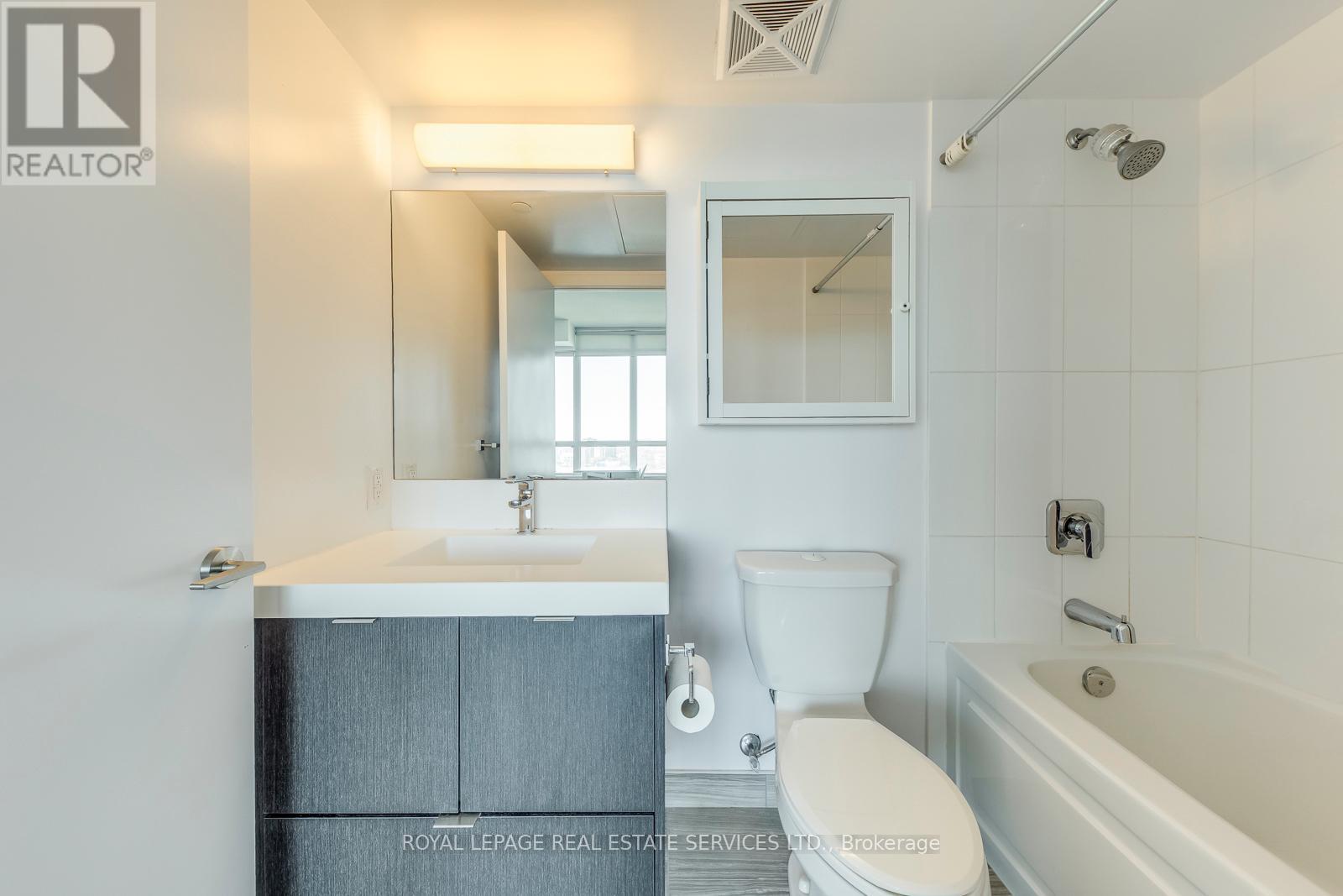 












2408 - 365 CHURCH STREET

,
Toronto,




Ontario
M5B1H6

