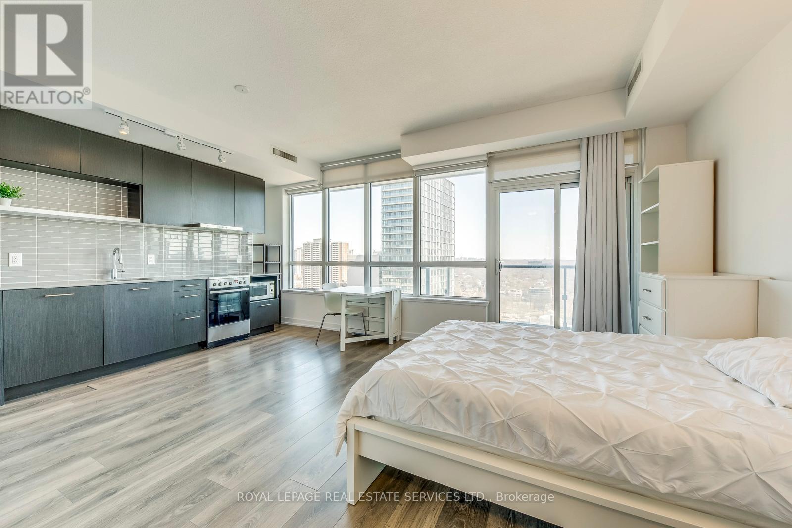 












2408 - 365 CHURCH STREET

,
Toronto,




Ontario
M5B1H6

