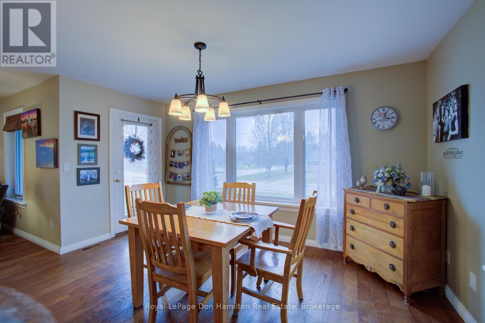 












4 LOUIS STREET

,
South Bruce,




Ontario
N0G2J0

