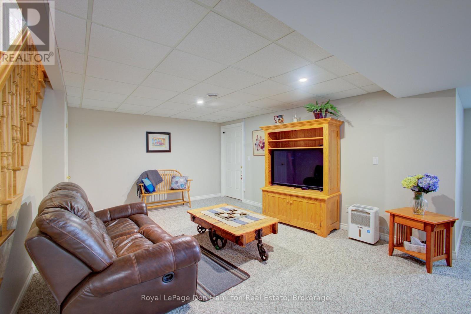 












4 LOUIS STREET

,
South Bruce,




Ontario
N0G2J0

