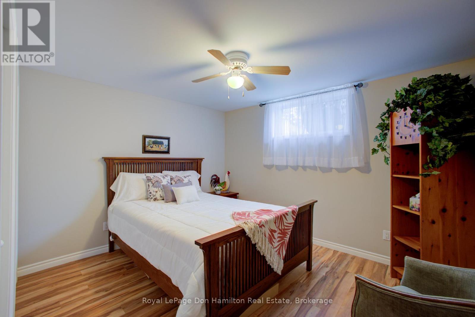 












4 LOUIS STREET

,
South Bruce,




Ontario
N0G2J0

